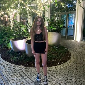 Meet your Posher, Ariana